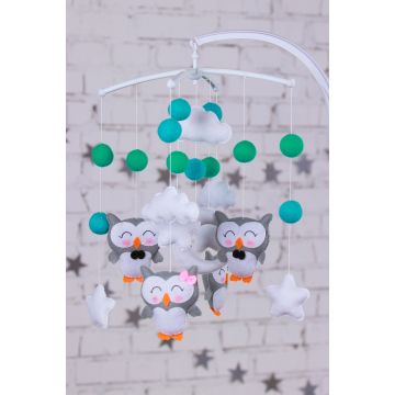 Мобиль из футера для детской кроватки